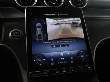 MERCEDES-BENZ GLC 200 4M Avantgarde Rückfahrkamera Ambiente