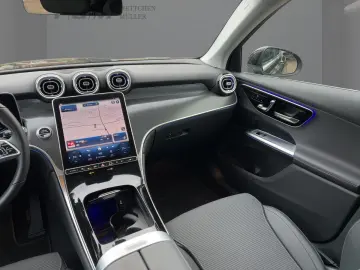 MERCEDES-BENZ GLC 200 4M Avantgarde TWA Sitzhz EASY-PACK Kam