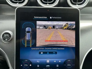 MERCEDES-BENZ GLC 200 4MATIC Avantgarde  Distronic  LED