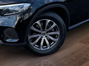 MERCEDES-BENZ GLC 200 4M AVANTGARDE AHK EASYPACK AMB…