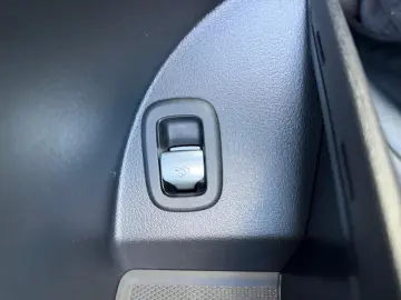 MERCEDES-BENZ GLC 200 4M AVANTGARDE AHK EASYPACK AMB…