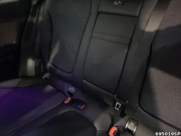 MERCEDES-BENZ GLC 200 4M Avantgarde AHK MEMORY KAMERA LED