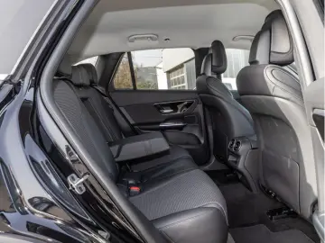 MERCEDES-BENZ GLC 200 4M Avantgarde LED Cam Memo Totw EASY-P