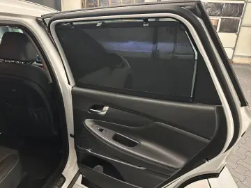 HYUNDAI Santa Fe Prime Hybrid  nur 16.000 km 19Zoll 360