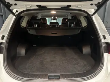 HYUNDAI Santa Fe Prime Hybrid  nur 16.000 km 19Zoll 360