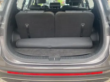 HYUNDAI Santa Fe Plug In Hybrid 4WD 7 Sitze Leder