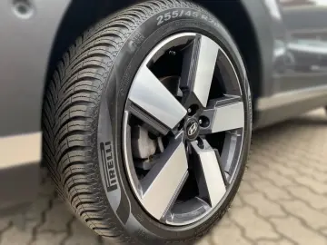 HYUNDAI SANTA FE 1.6T-GDI Signature Hybrid Digital Key