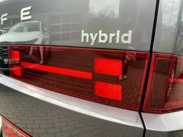 HYUNDAI SANTA FE 1.6T-GDI Signature Hybrid Digital Key