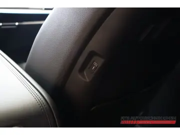 HYUNDAI SANTA FE Signature 5-Sitzer 1.6l Hybrid 2WD Navi