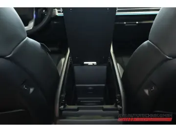 HYUNDAI SANTA FE Signature 5-Sitzer 1.6l Hybrid 2WD Navi