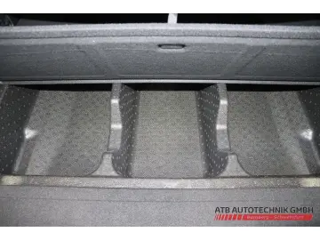 HYUNDAI SANTA FE Signature 5-Sitzer 1.6l Hybrid 2WD Navi