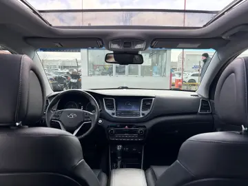 Hyundai Tucson 1.6 T-GDI 4WD Luxury