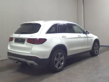 MERCEDES-BENZ GLC 300 e 4M