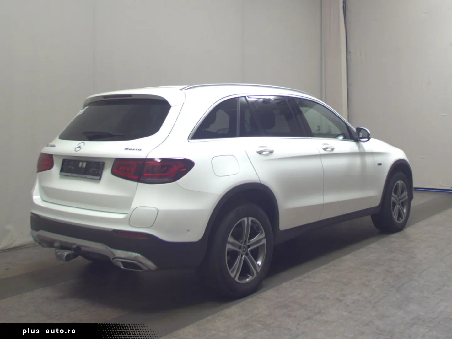 MERCEDES-BENZ GLC 300 e 4M