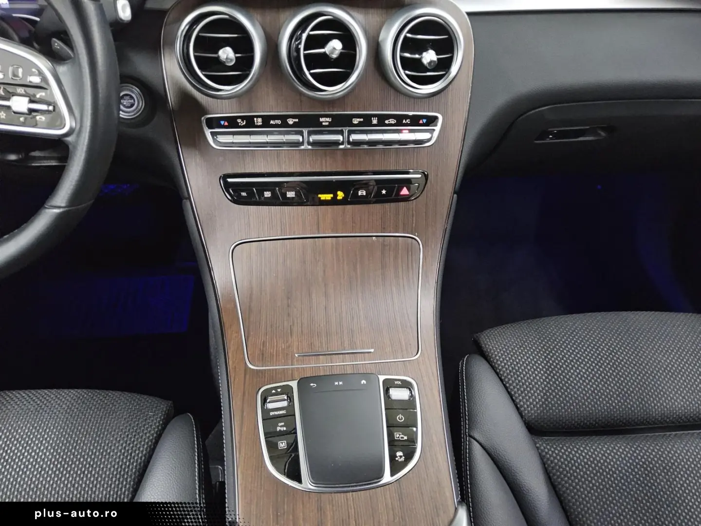 MERCEDES-BENZ GLC 300 e 4M