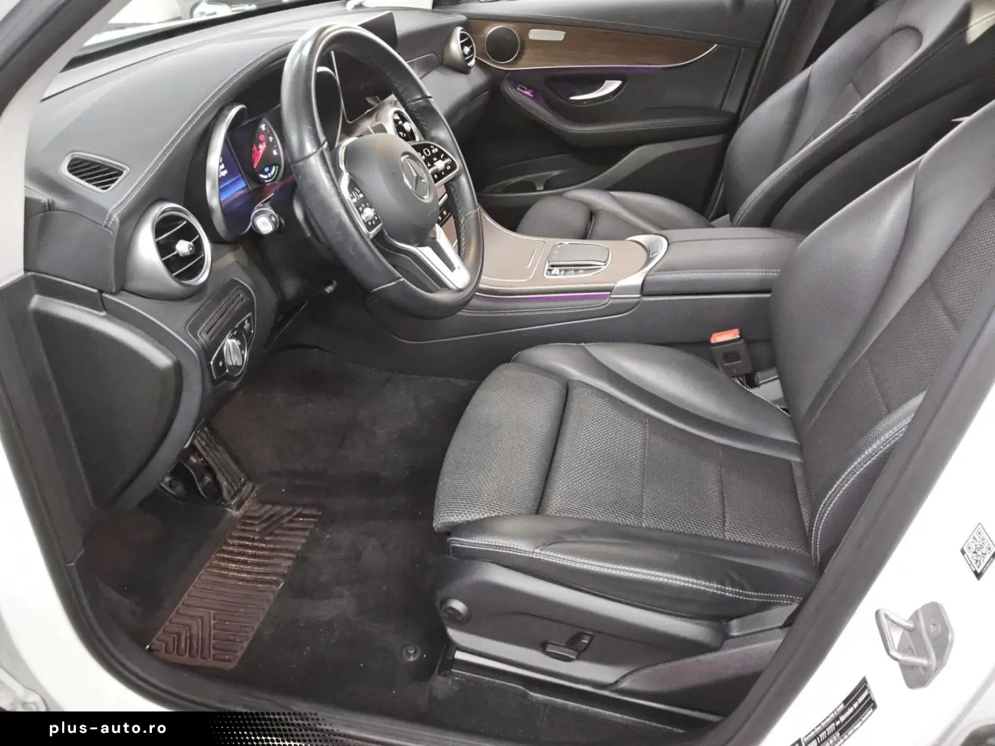 MERCEDES-BENZ GLC 300 e 4M