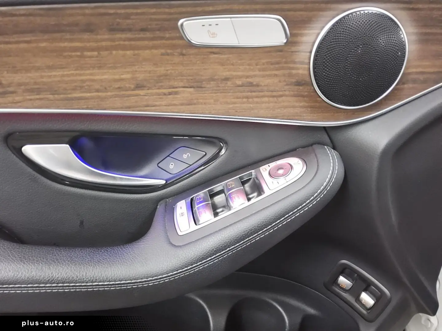 MERCEDES-BENZ GLC 300 e 4M