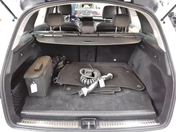 MERCEDES-BENZ GLC 300 e 4M