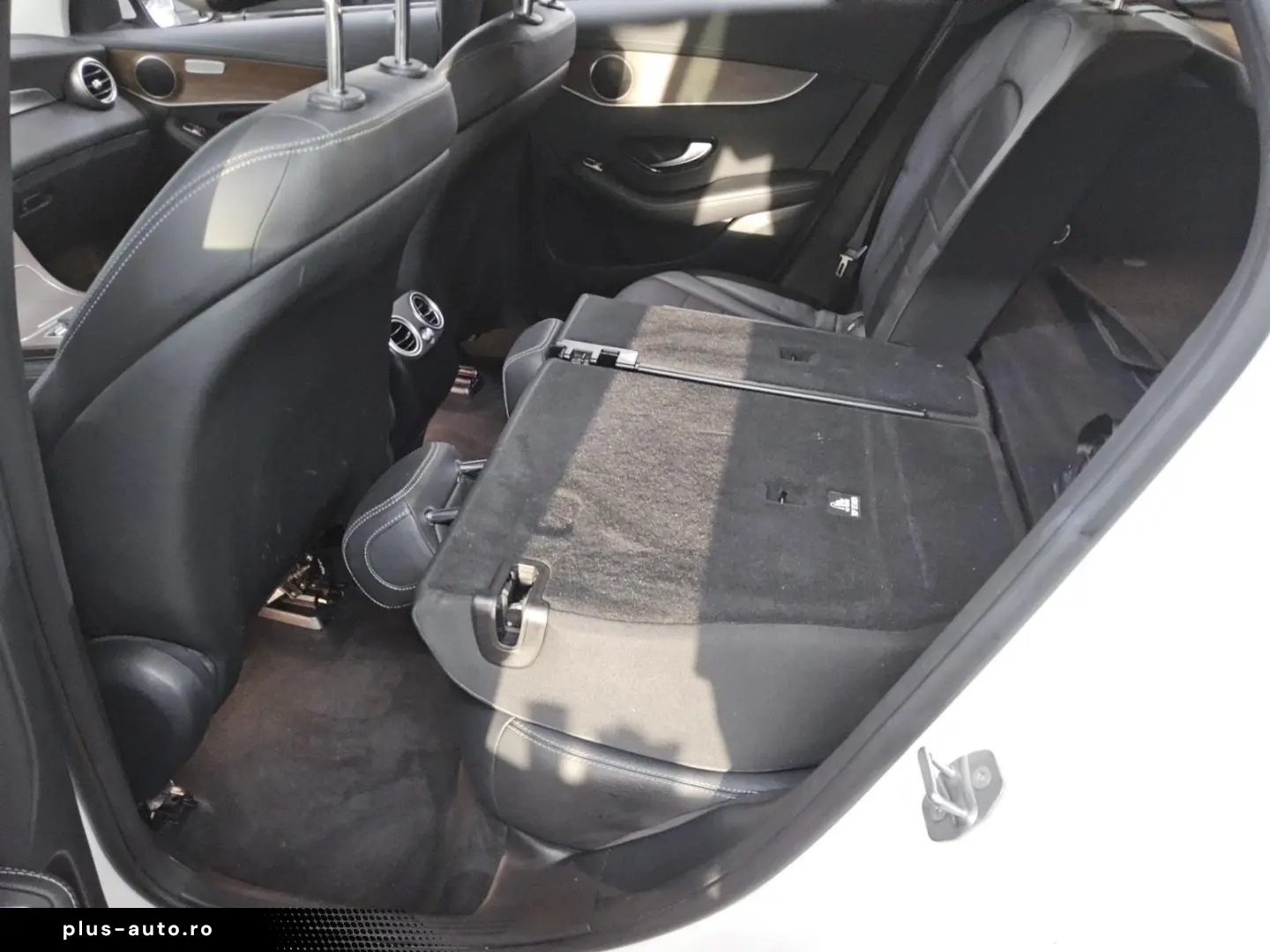 MERCEDES-BENZ GLC 300 e 4M