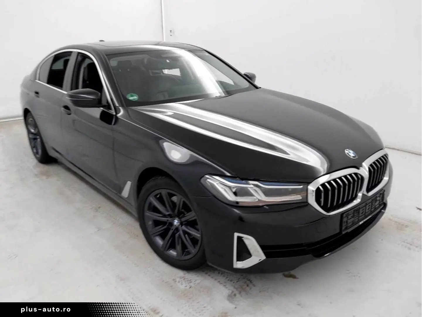 BMW 520d LuxuryLine HUD  ACC  Laser   Trapa   Scaune Comfort