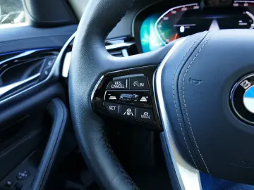 BMW 520d LuxuryLine HUD  ACC  Laser   Trapa   Scaune Comfort