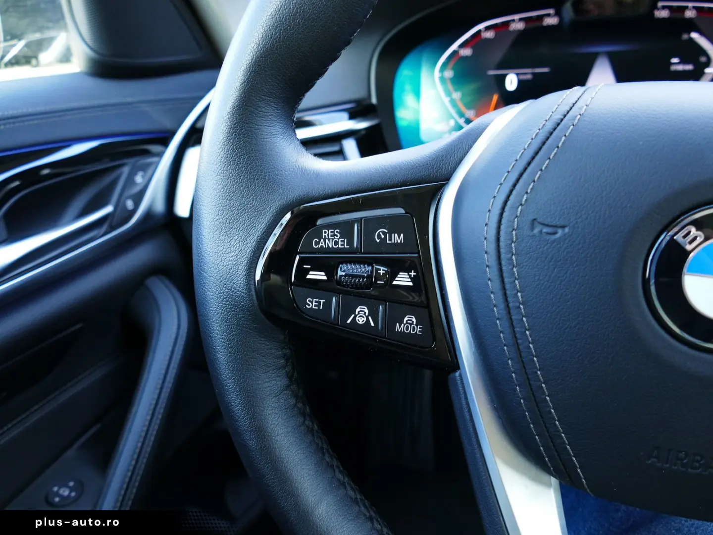 BMW 520d LuxuryLine HUD  ACC  Laser   Trapa   Scaune Comfort