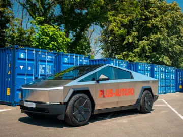 TESLA CYBERTRUCK - Este In Romania  diponibil imediat