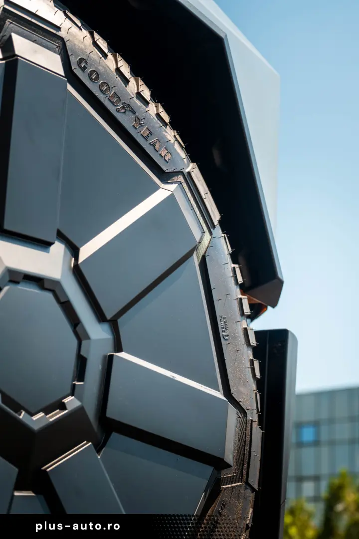 TESLA CYBERTRUCK - Este In Romania  diponibil imediat