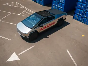 TESLA CYBERTRUCK - Este In Romania  diponibil imediat
