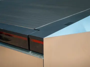 TESLA CYBERTRUCK - Este In Romania  diponibil imediat