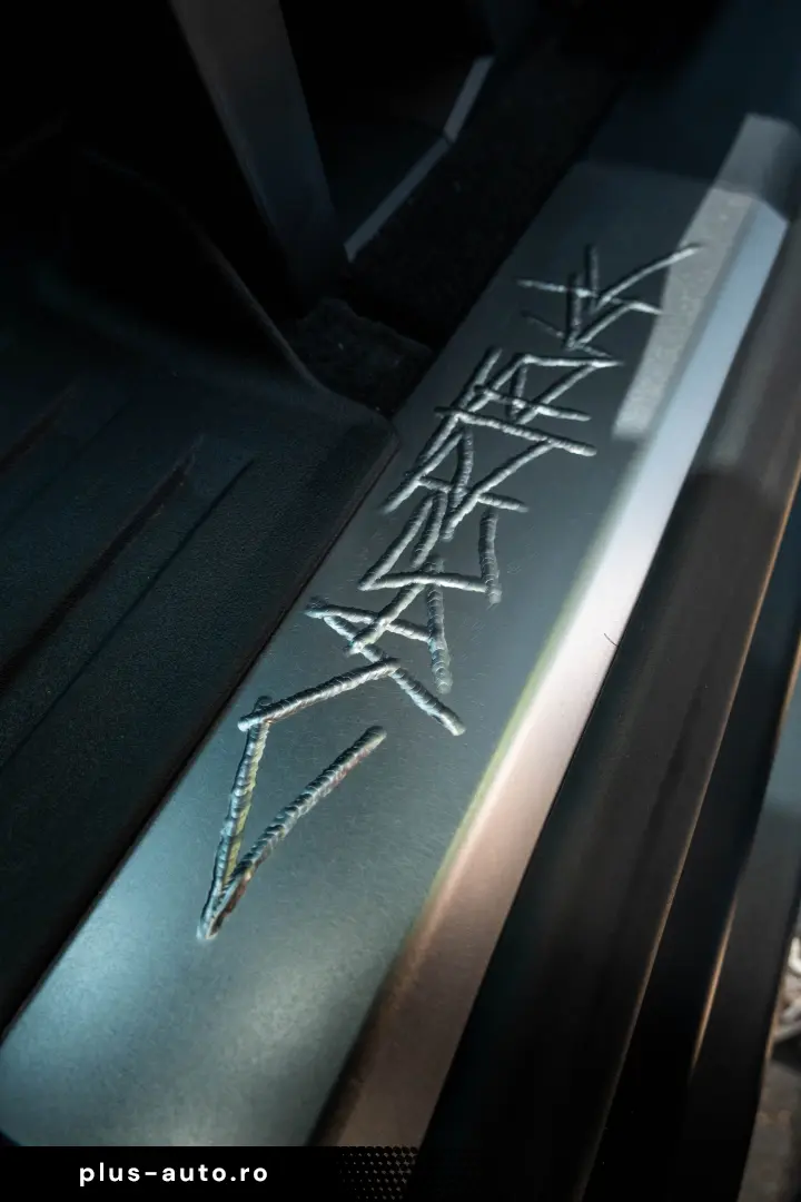 TESLA CYBERTRUCK - Este In Romania  diponibil imediat