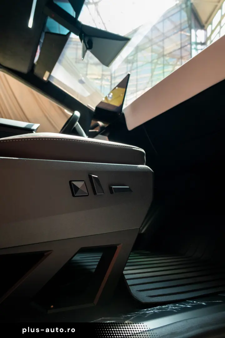 TESLA CYBERTRUCK - Este In Romania  diponibil imediat