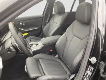 BMW M340i xDrive Touring Pano