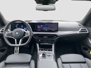 BMW M340i xDrive Touring Pano