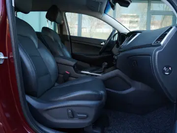 Hyundai Tucson 2.0 CRDI 4WD Automatik Premium