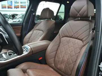 BMW X5 40i M-Sport Pro MASSAGE INTEGRAL PANO-SKY H&K