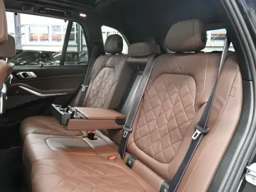 BMW X5 40i M-Sport Pro MASSAGE INTEGRAL PANO-SKY H&K