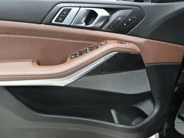 BMW X5 40i M-Sport Pro MASSAGE INTEGRAL PANO-SKY H&K