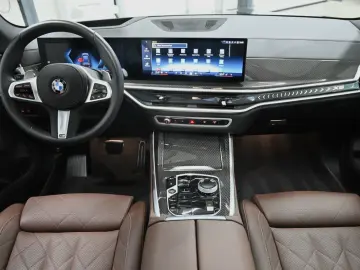 BMW X5 40i M-Sport Pro MASSAGE INTEGRAL PANO-SKY H&K