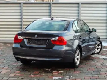 BMW seria 318i - Sport paket