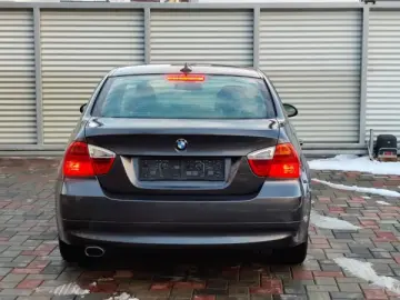 BMW seria 318i - Sport paket