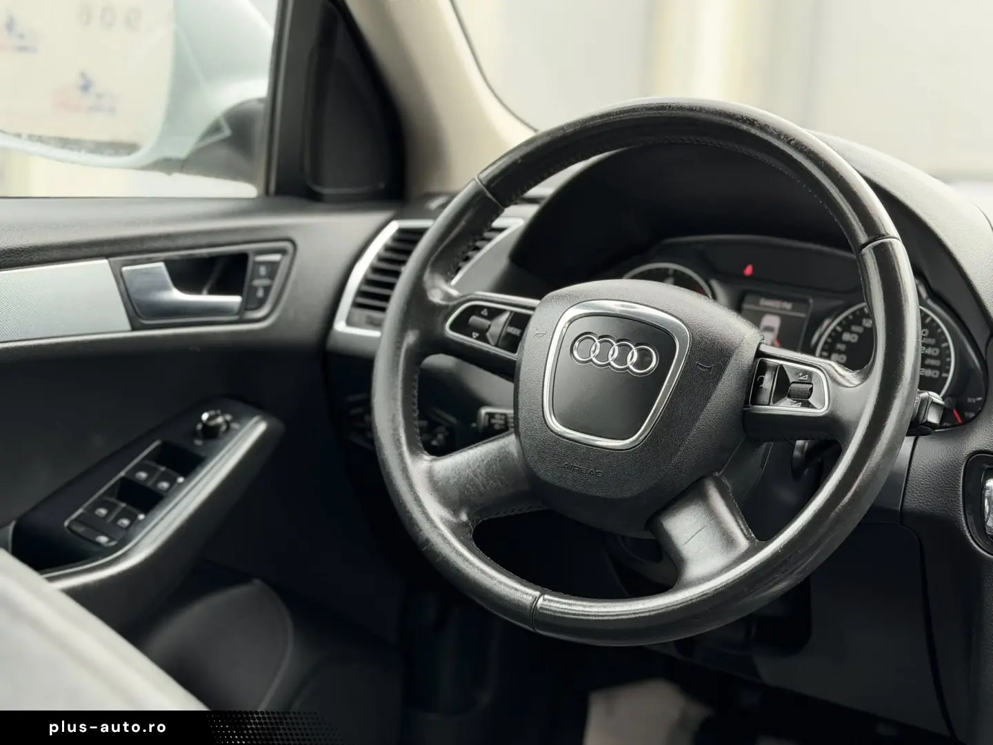 AUDI Q5 2.0 TDI