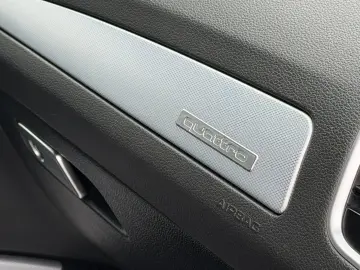 AUDI Q5 2.0 TDI