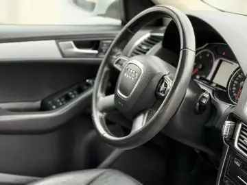 AUDI Q5 2.0 TDI