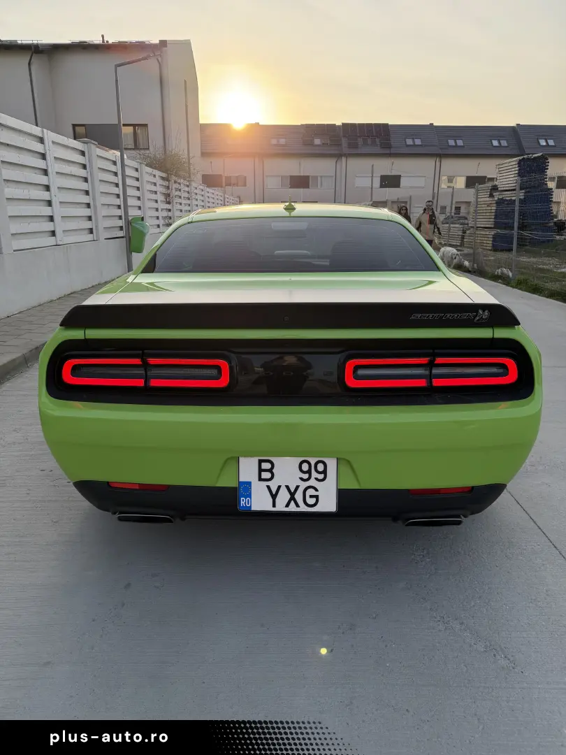 Dodge Challenger