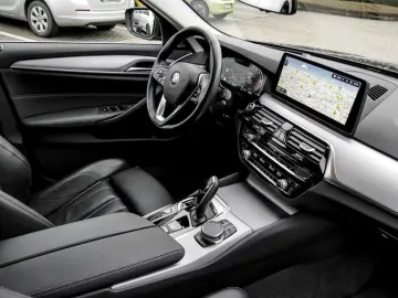 BMW 540d xDrive H K HuD AHK STANDHZG DA PROF 360