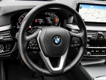 BMW 540d xDrive H K HuD AHK STANDHZG DA PROF 360