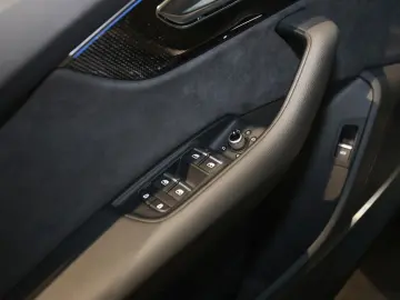 AUDI SQ7 4.0 TFSI competition plus Matrix AHK Leder