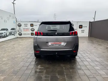 Peugeot 5008 2018 1.6