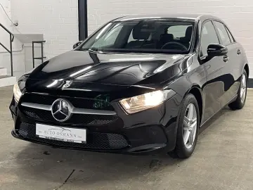 MERCEDES-BENZ A 180 d 8G-DCT Entry  DAB   MBUX   Sitzheizung